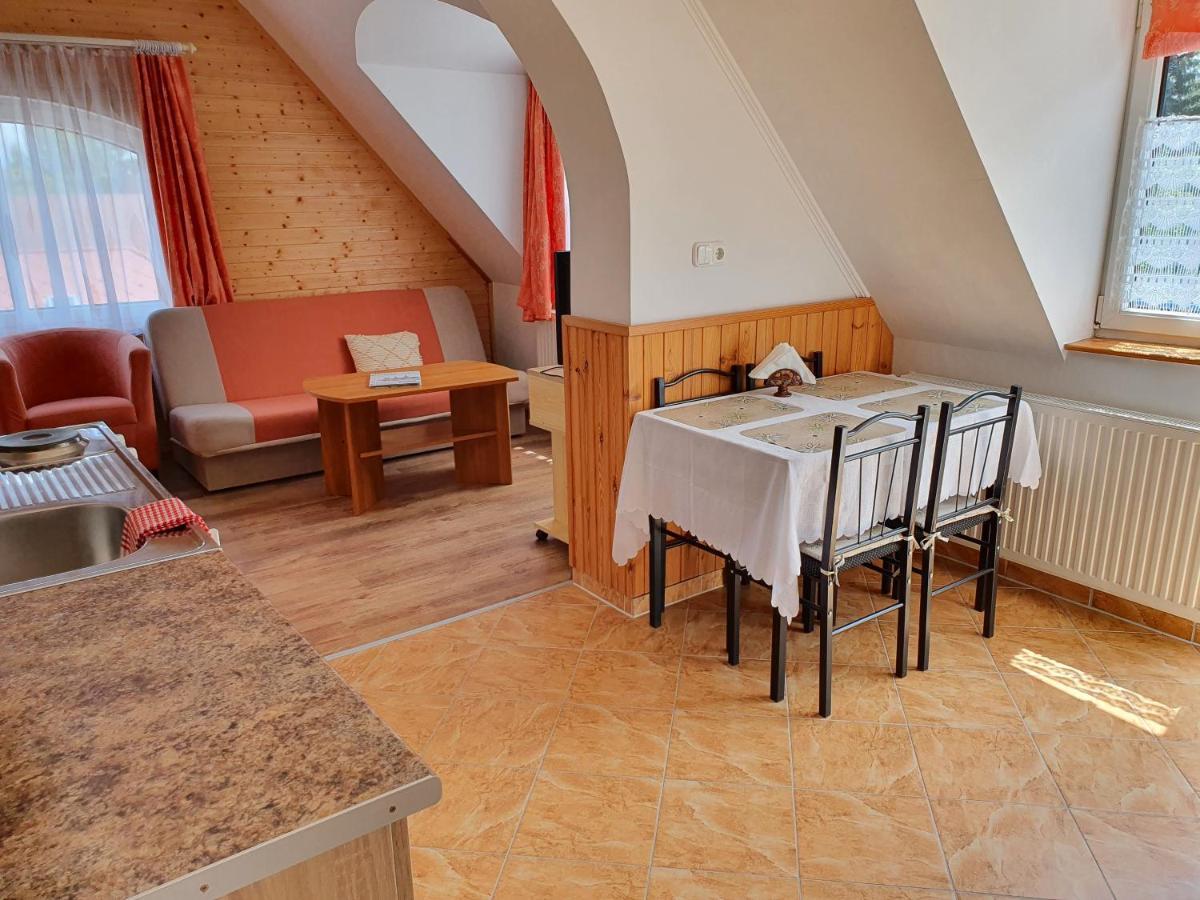Laguna Apartmanhaz Хевиз Экстерьер фото